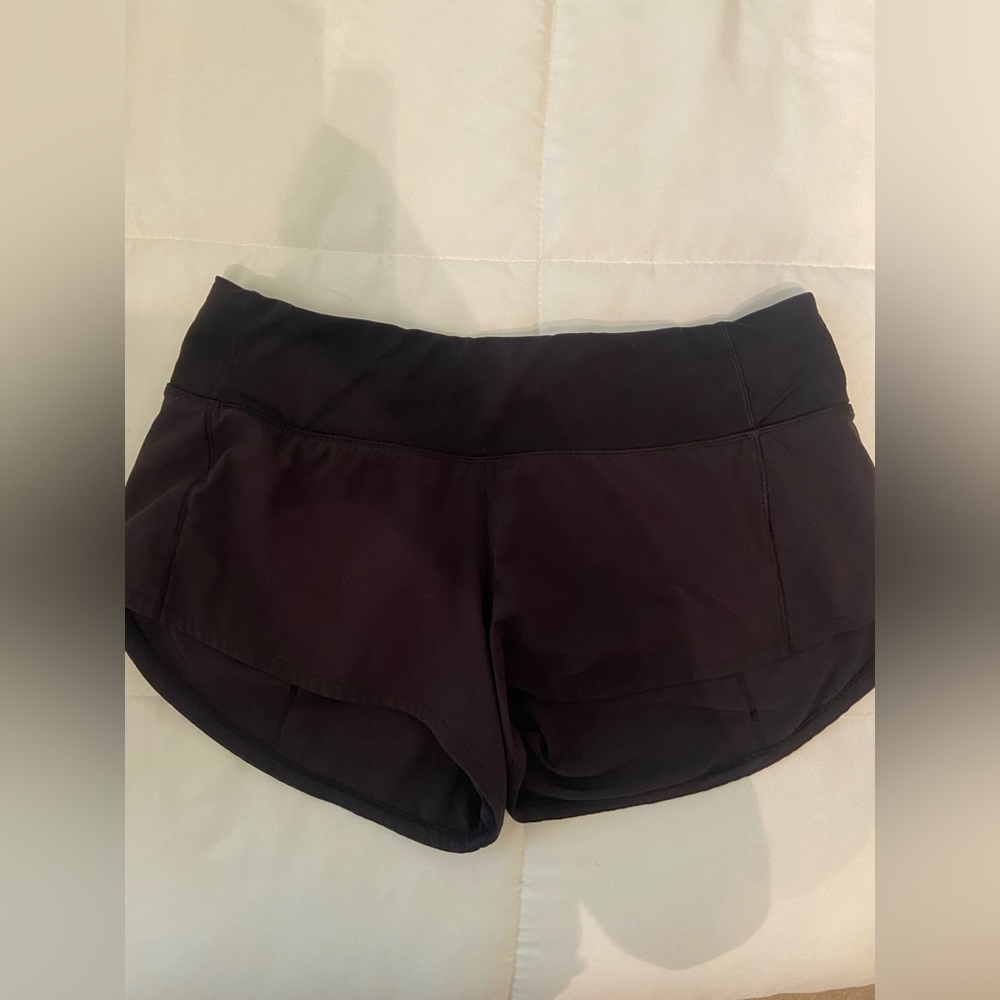 lululemon size 4 speed up short!